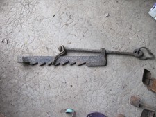 ANCIENNE PETITE CREMAILLERE