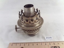 Bec en laiton pour lampe à pétrole 14 '" base Ø 39,5 mm griffe Ø 54 mm (DH62)