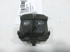 COMMANDE LEVE-VITRE AVANT GAUCHE 1H095985501C VOLKSWAGEN GOLF 3 / NE 231915