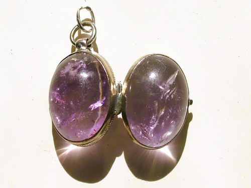 Beau pendentif oeuf - pendentif, /