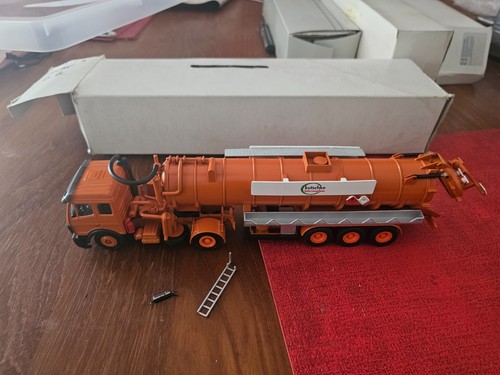 Conrad 3060 mercedes semi - mercedes,