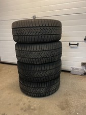 Pneux neige lot de 4 Pirelli Winter 235/40/R1996V