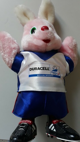 Lapin duracell footballeur - duracell,