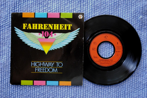 Fahrenheit 104 baby - 104, 883
