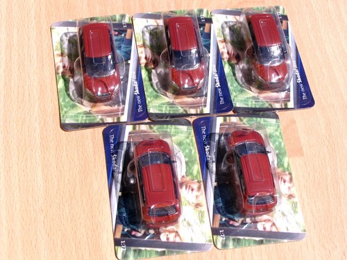 Voiture miniature neuve - neuve, pour