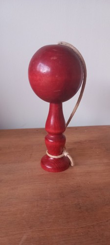 Bilboquet ancien rouge - bilboquet,
