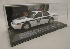 VOITURE POLICE 1/43 FORD CROWN