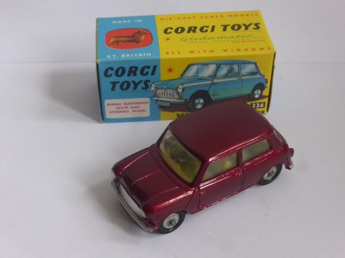 Corgi toys 226 morris mini - toys,