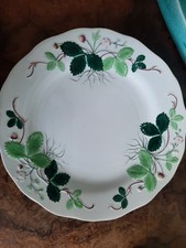 Creil et Montereau dessert plate strawberry service called by Georges Sand