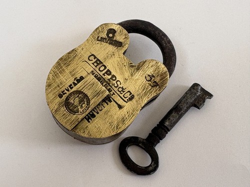Ancien cadenas laiton - en,