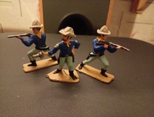 Trois soldats u-s guerre