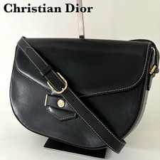 Excellent condition Dior shoulder bag with CD hardware, stitched pochette,