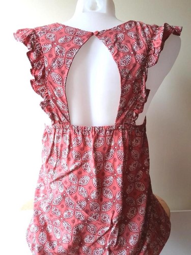 Robe légère décolletée