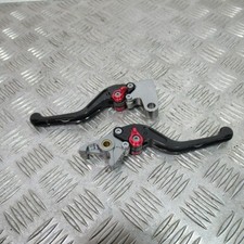 Leviers droit et gauche