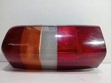 FORD COURIER FEU ARRIÈRE