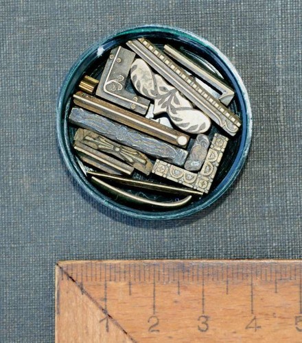 Lot fers dorer plaque - de,