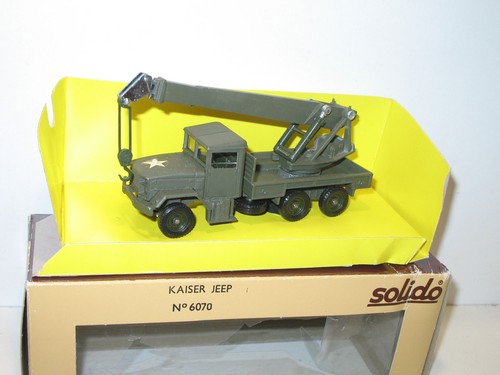 Solido camion grue - camion, militaire