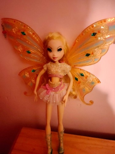 Poupee winx stella - poupee,