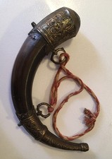 Grande Poire à Poudre Noire