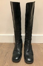 *** BOTTES EN CUIR NOIR A