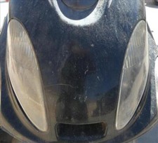 50R004079 phare avant pour