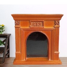 Maison de poupée miniature à