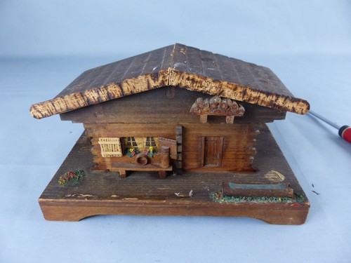 Vintage chalet boite - boite, a