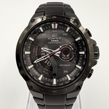 Montre solaire pour homme