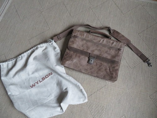Tbe malette sacoche - ,