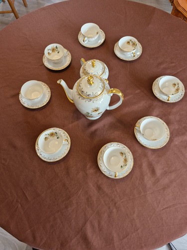 Service café personnes - à,