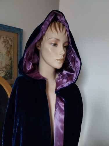 Superbe cape capuche longue - superbe,
