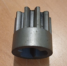 Pignon de roue gauche tondeuse