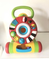 Trotteur pousseur marcheur