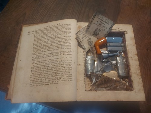 Ancien livre 1763 boite - livre,