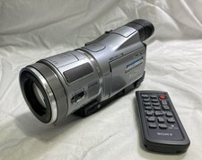 Sony HDR-HC1 Digital Video Camera with Bonus Conversion Lens (Used)