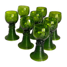Service de 8 VERRES ROEMER à