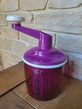 🧁...  Tupperware speedy