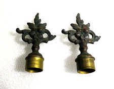 2 coiffes en bronze de