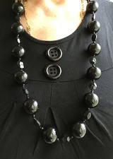 COLLIER LONG/ IMPOSANTES BOULES NOIRES BRILLANTES/ CORDON/ VINTAGE