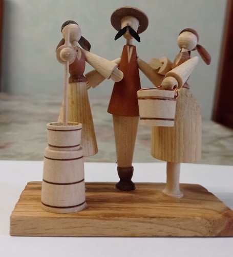 Objet vitrine 3 paysans - objet,
