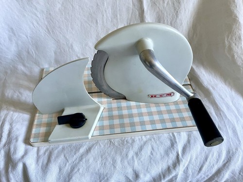 Ancienne trancheuse pain - , objet