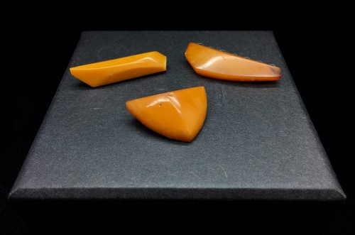 Broche ancienne ambre fait - ancienne,