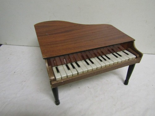 Ancien piano jouet - piano,