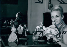 Singer Isabelle Aubret, 1963, vintage silver print vintage silver printIs