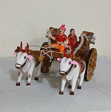 Chariot à taureaux en bois de