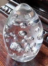 Sulfure presse-papiers signé