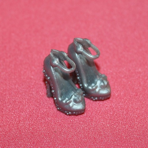 Paire chaussures talon - à,