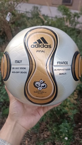 Adidas teamgeist world cup