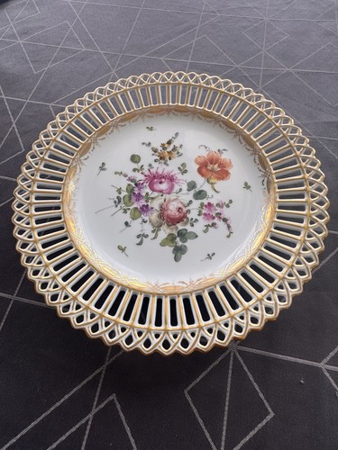 Assiette ajourée - assiette, en