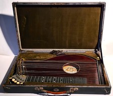 CITHARE MAX AMBERGER MÜNCHEN ANCIENNE 19 éme  PARFAIT ETAT AVEC SA VALISE